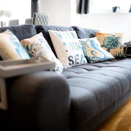 Seaview, Luxury Apartment, 2 Min Walk To Porth Beach Ньюки Экстерьер фото