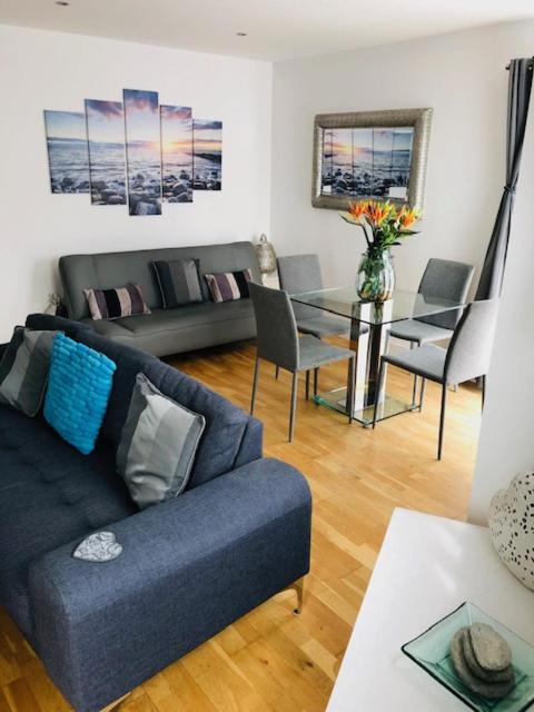 Seaview, Luxury Apartment, 2 Min Walk To Porth Beach Ньюки Экстерьер фото