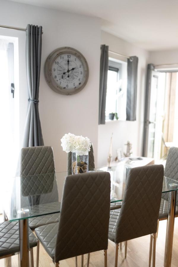 Seaview, Luxury Apartment, 2 Min Walk To Porth Beach Ньюки Экстерьер фото